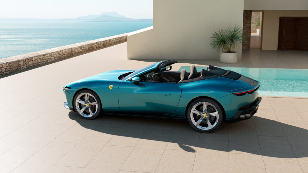 Ferrari Amalfi Spider（フェラーリ アマルフィ スパイダー）左斜め後ろ
Ferrari Amalfi Spider のリセール価格考察